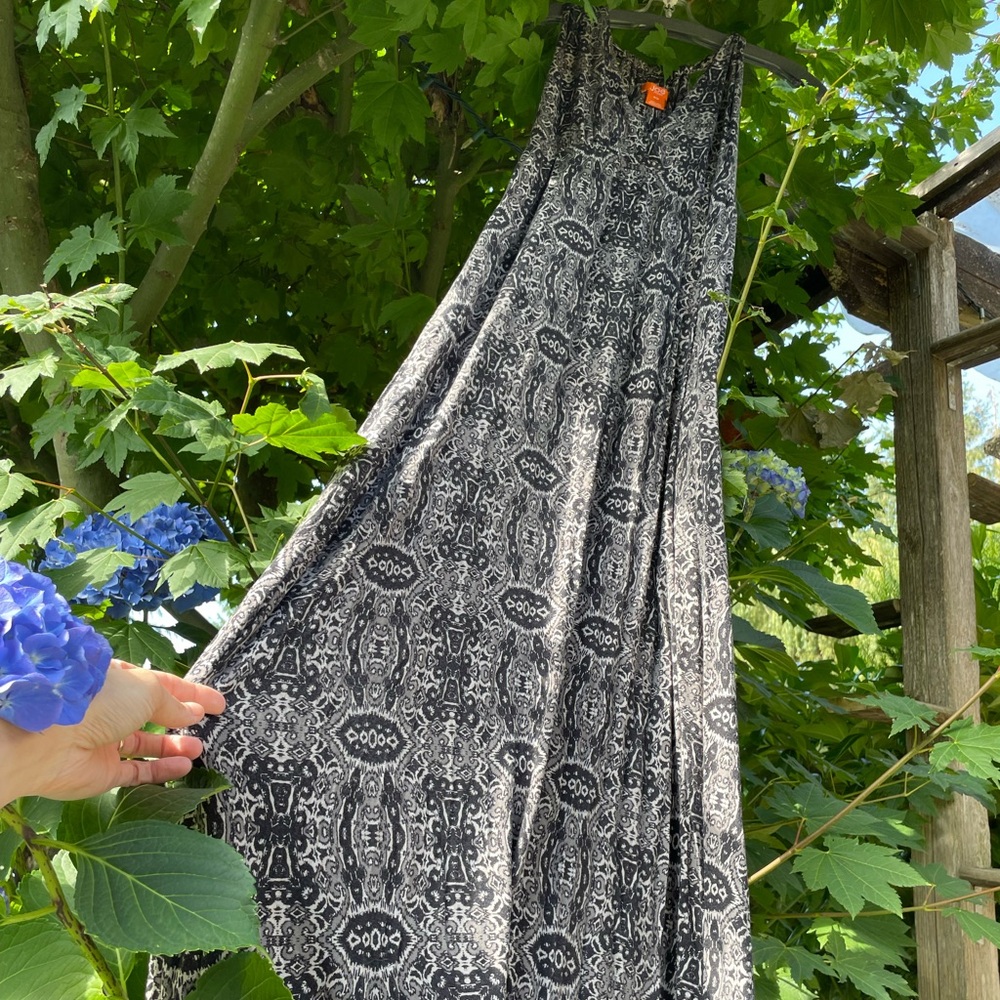 Joe Fresh Black and White Maxi dress